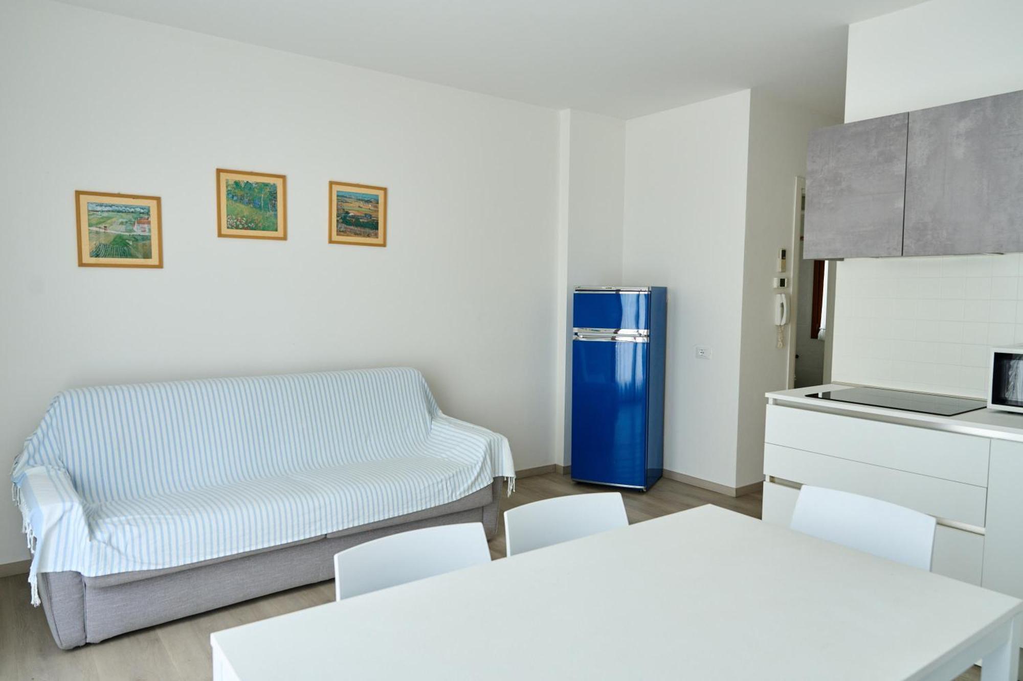 Appartamenti Villa Paola-Pochi Passi Dal Mare-Zona Piazza Aurora-리도 디 예솔로 외부 사진
