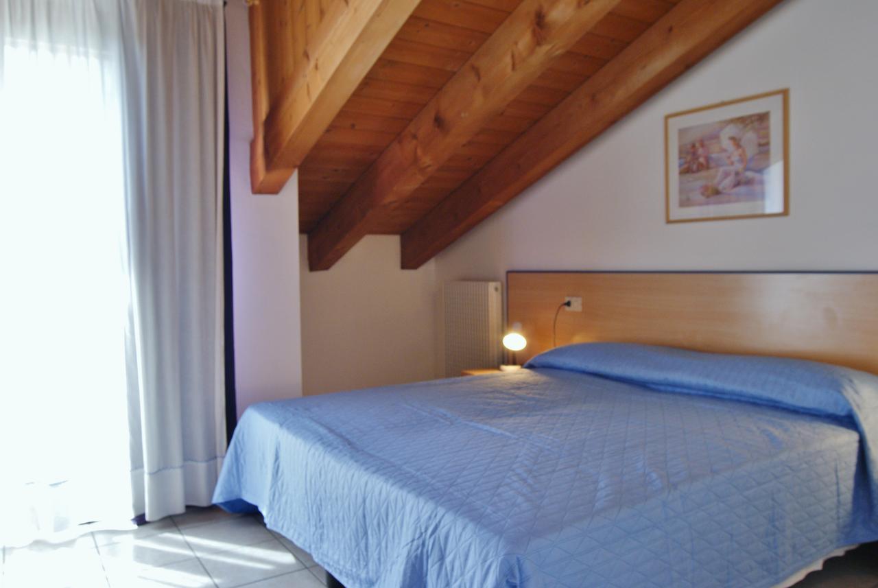 Appartamenti Villa Paola-Pochi Passi Dal Mare-Zona Piazza Aurora-리도 디 예솔로 외부 사진
